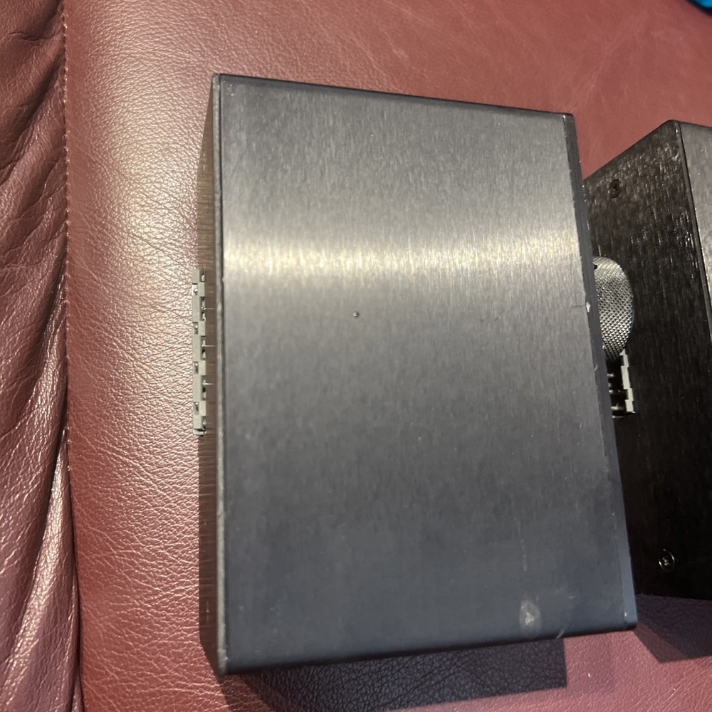 Sonance VC50B speaker-level stereo volume control