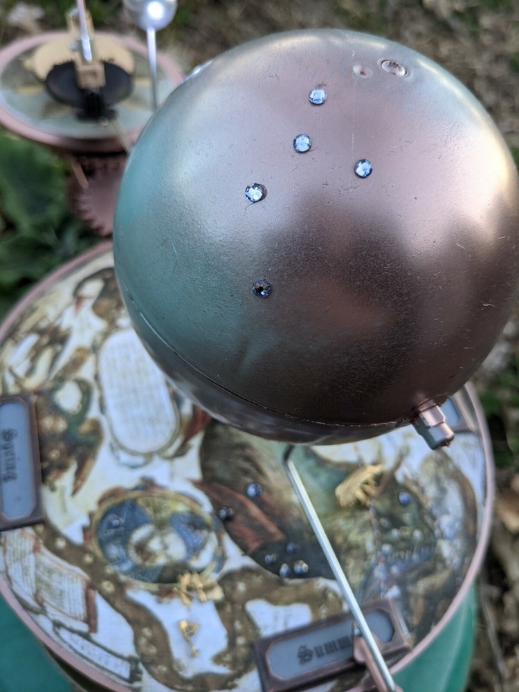 DRAGONS ORBITER PLANETARIUM ORRERY SOLAR SYSTEM MODEL STEM
