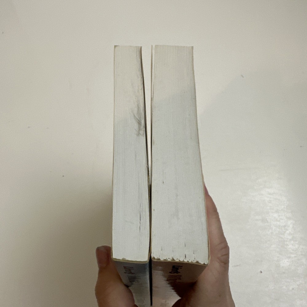 Thomas, Richard Louis. Who's Who on U.S. Stamps Lot Of 2 Books