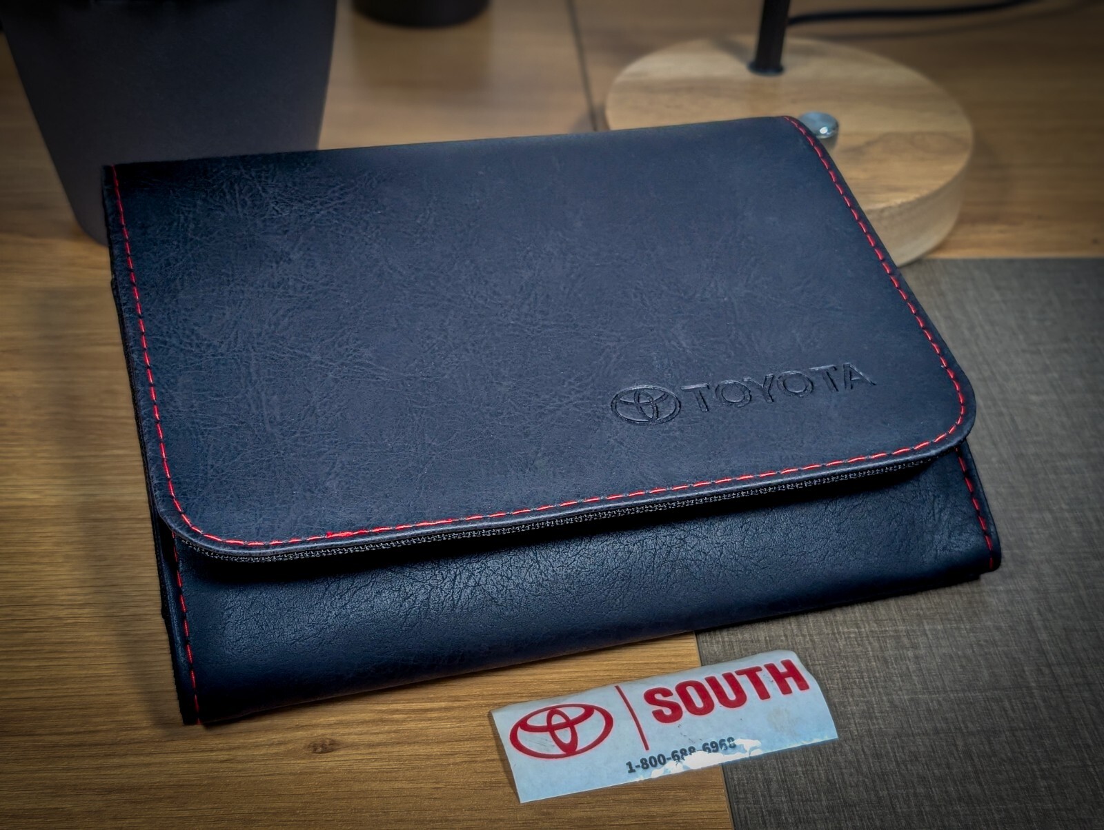 NEW GENUINE TOYOTA OEM OWNERS MANUAL DOCUMENT HOLDER PORTFOLIO BLACK LEATHER