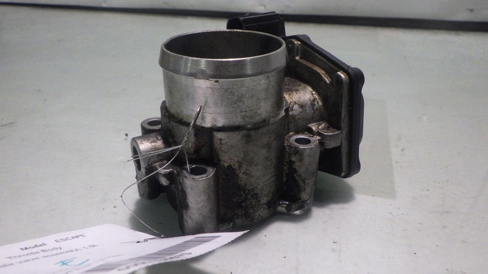 18 FORD ESCAPE Throttle Body