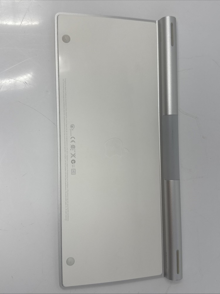 Genuine Apple A1314 Bluetooth Wireless Magic Keyboard Bluetooth TESTED WORKING!