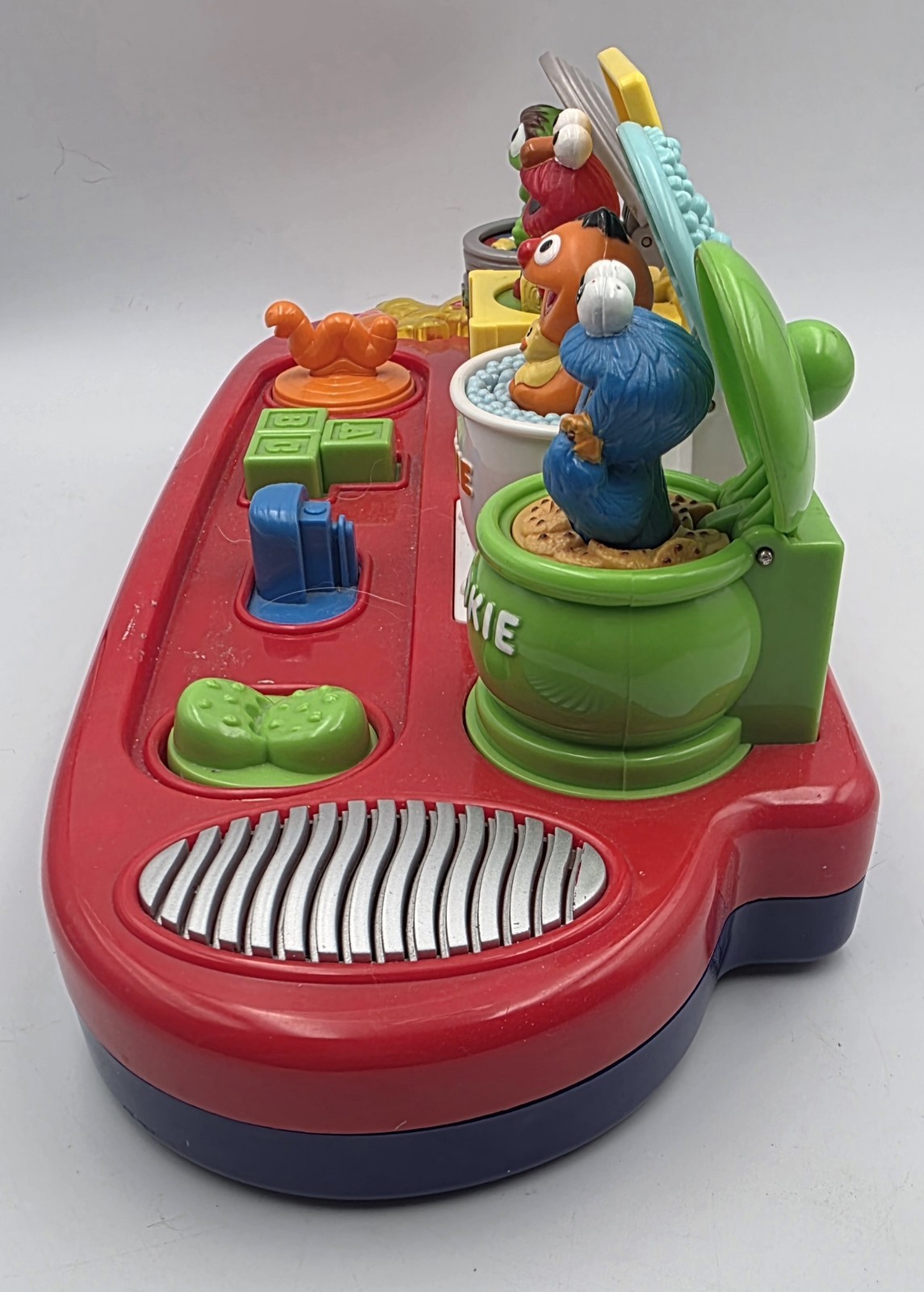 Vintage Fisher-Price Sesame Street Singing Pop-Up Pals Toy (Tested and Working)