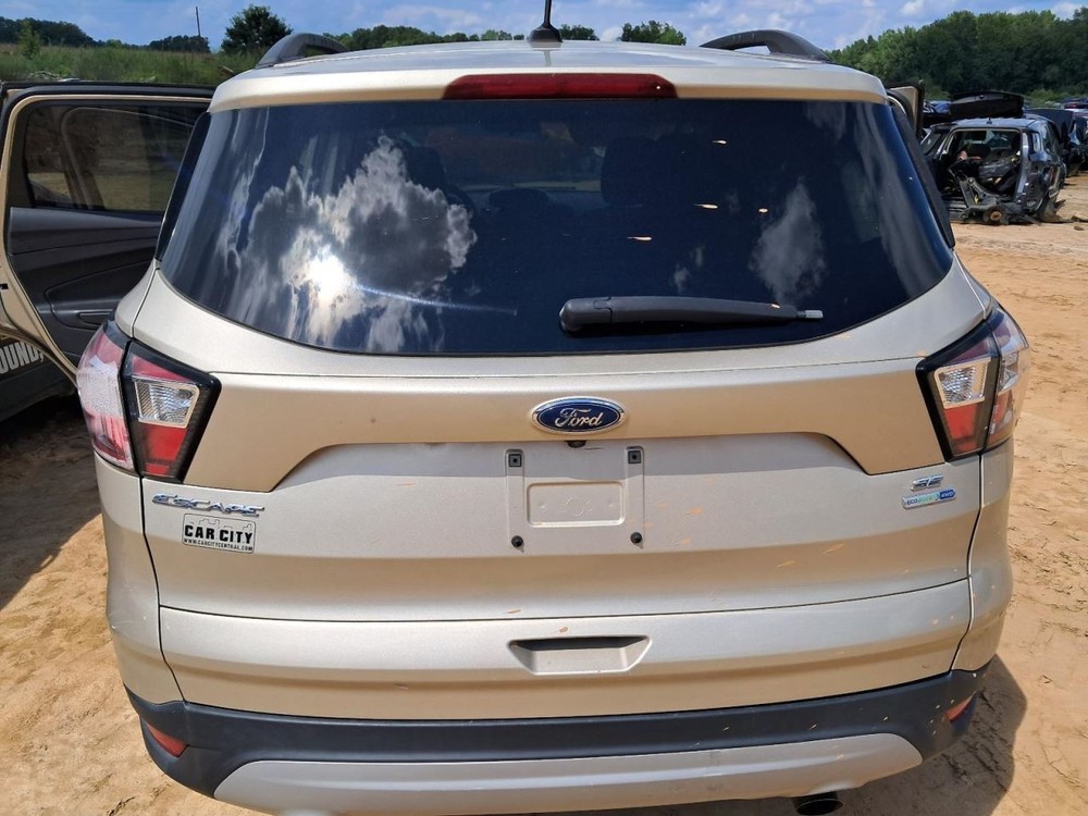 ESCAPE 2018 Glove Box 4753871