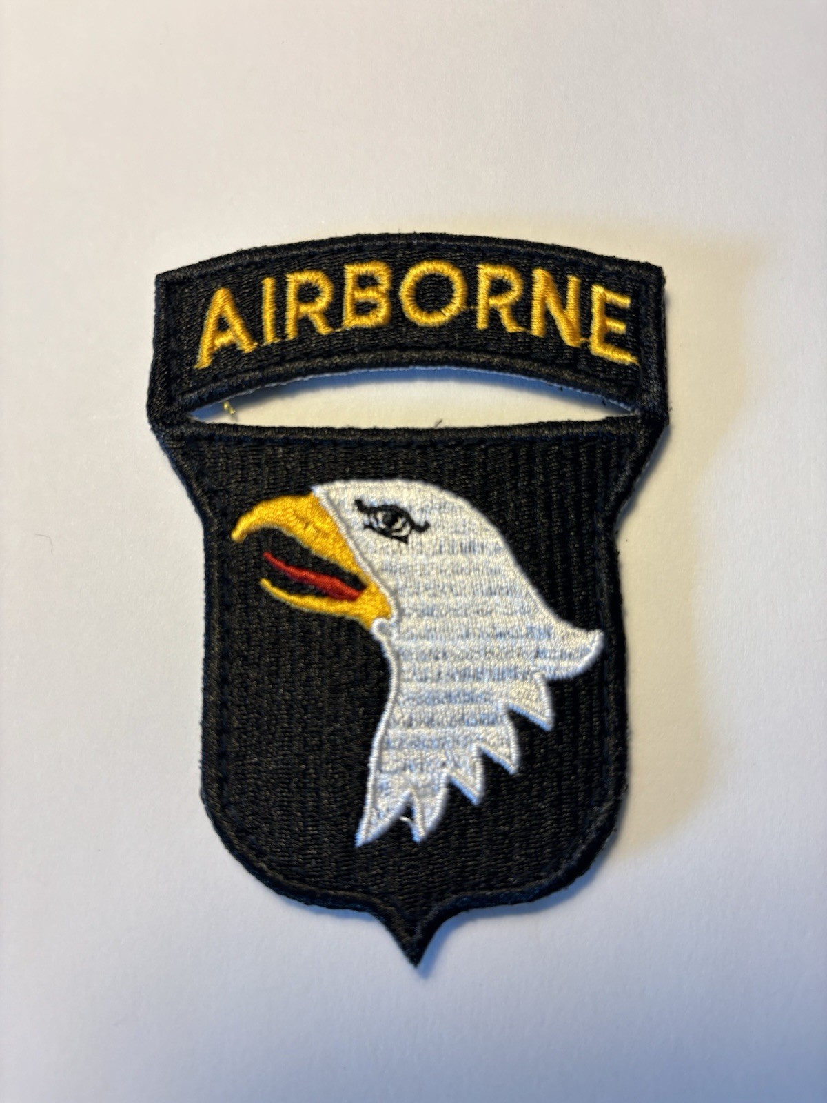 101st Airborne Division with Tab Attached U.S. Army Shoulder Patch W/ Hook Back