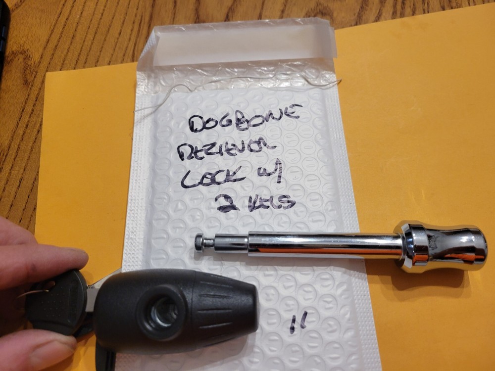 DOGBONE RECIEVER HITCH LOCKABLE CHROME EASY ACCESS PIN W/ 2 KEYS