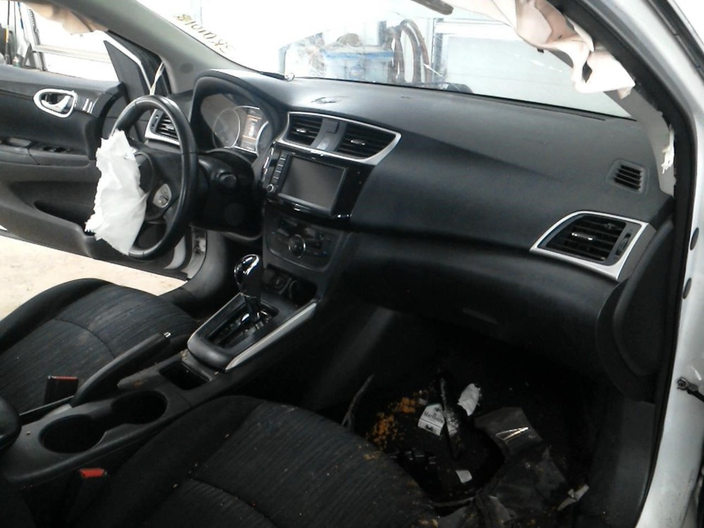 Driver Left Front Spindle/Knuckle Fits 11-25 LEAF 104953009