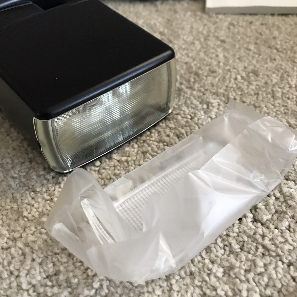 Olympus FL-40 Electronic Camera Flash Unit New In Open Box