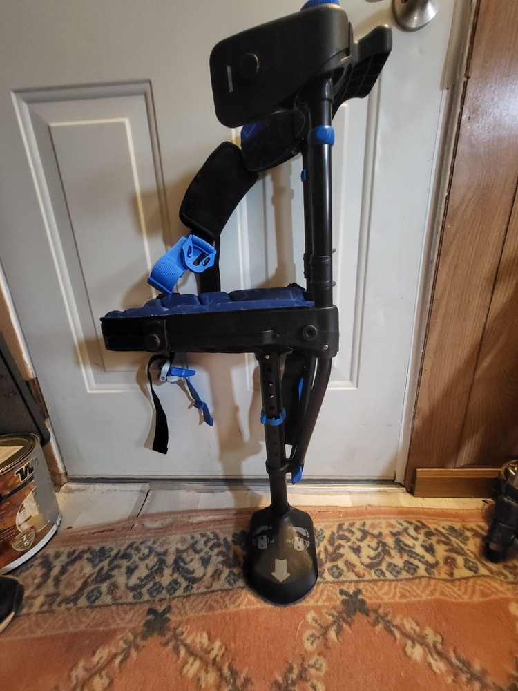 IWalk Knee Walker
