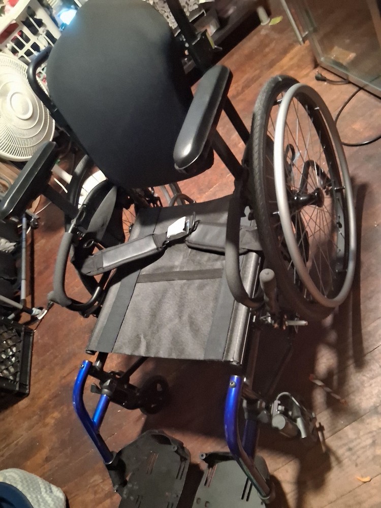 Quickie 2  Wheel  Chair