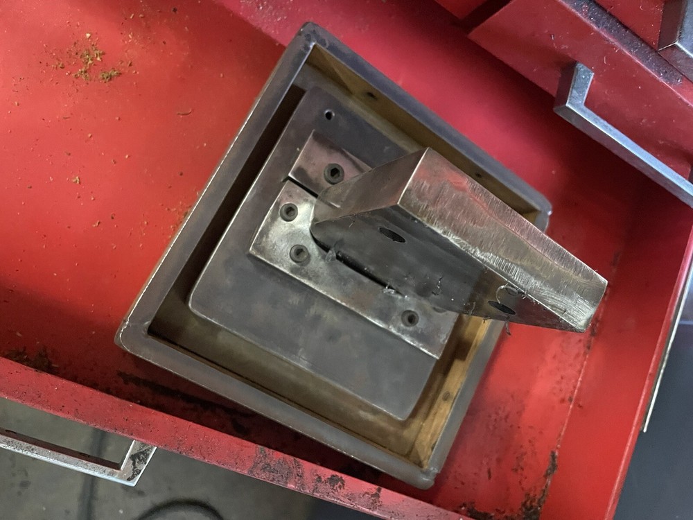louver punch press