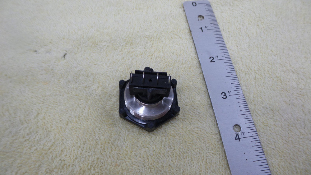Bulgin MP0031 Push Button Switch, 5A / 250 Volt, NOS, NO/NC, Momentary, M8