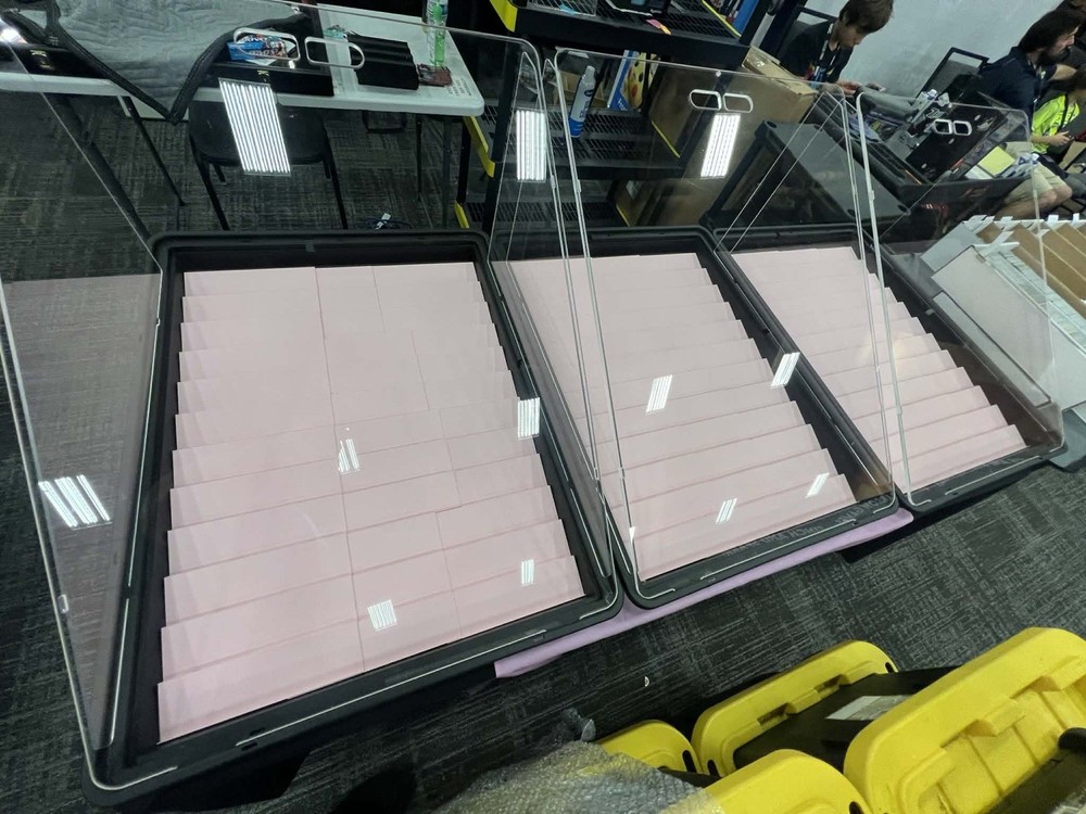 Vendor display case card risers for Slabs and top loaders!