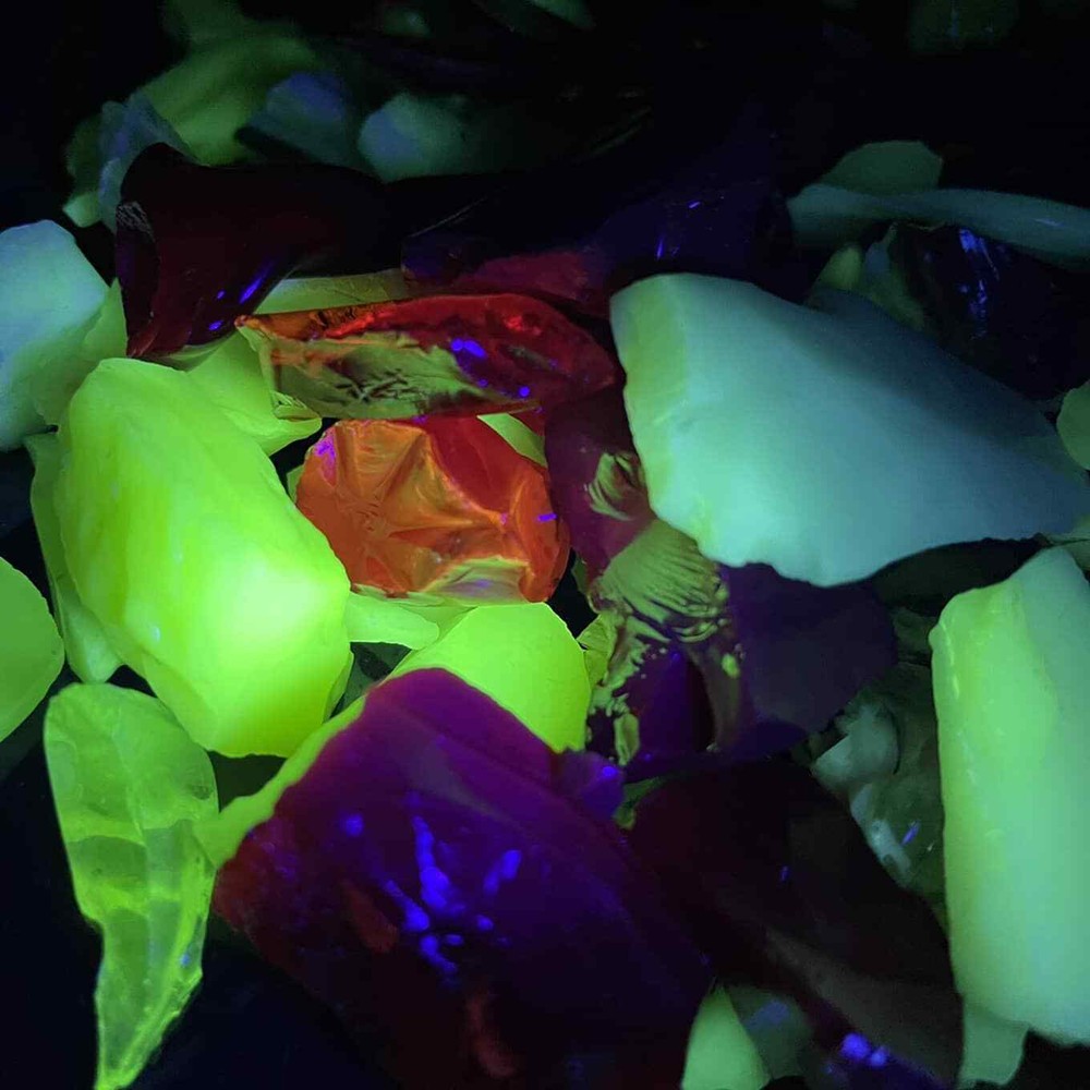 Ruby and Glowing Slag Glass Cullet Assortment approx 5 oz total