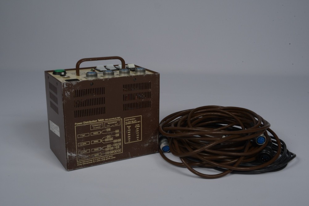 speedotron brown line strobe lights