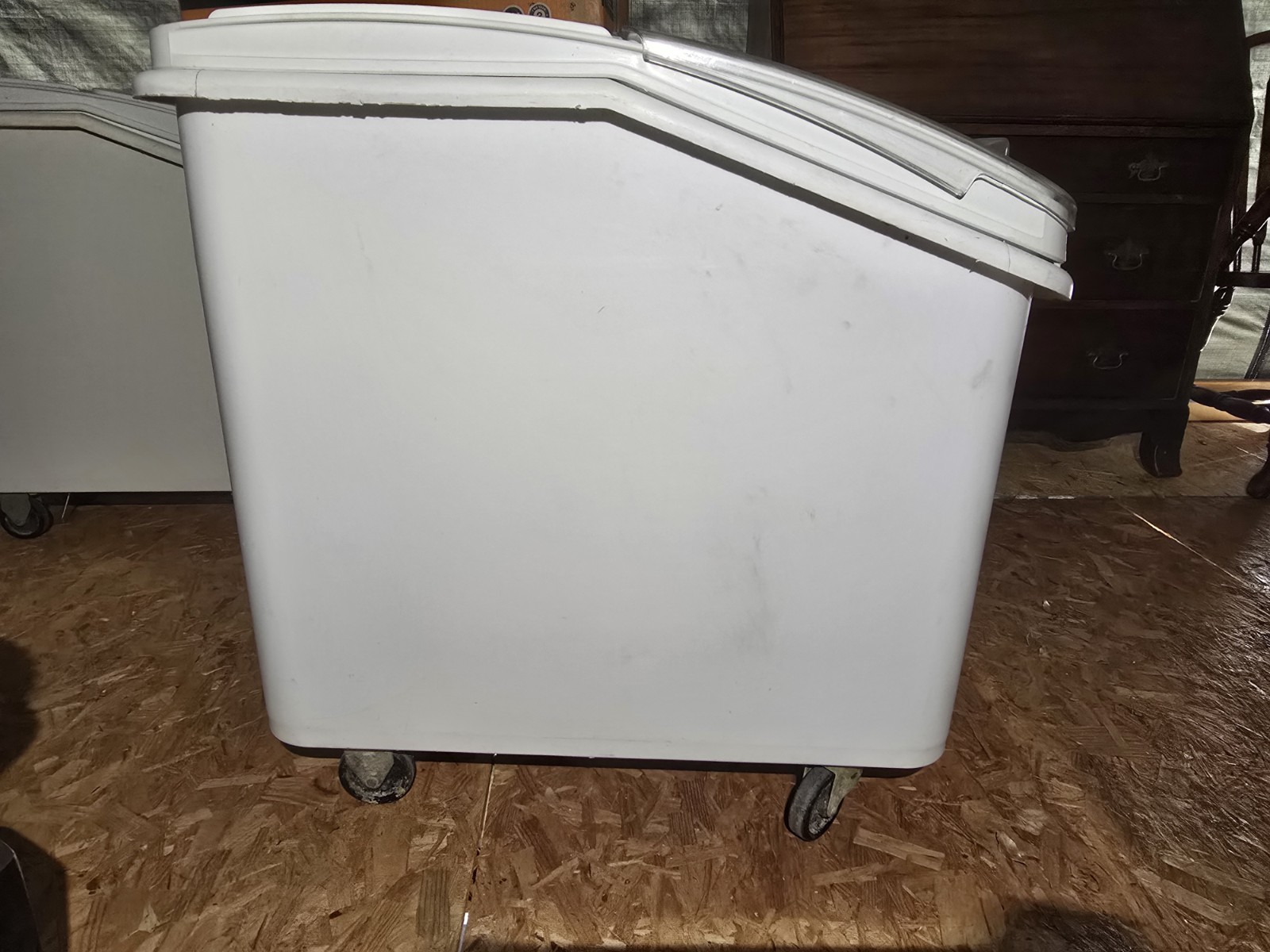 Baker's Lane 21 Gallon / 335 Cup White Slant Top Mobile Ingredient Storage Bin