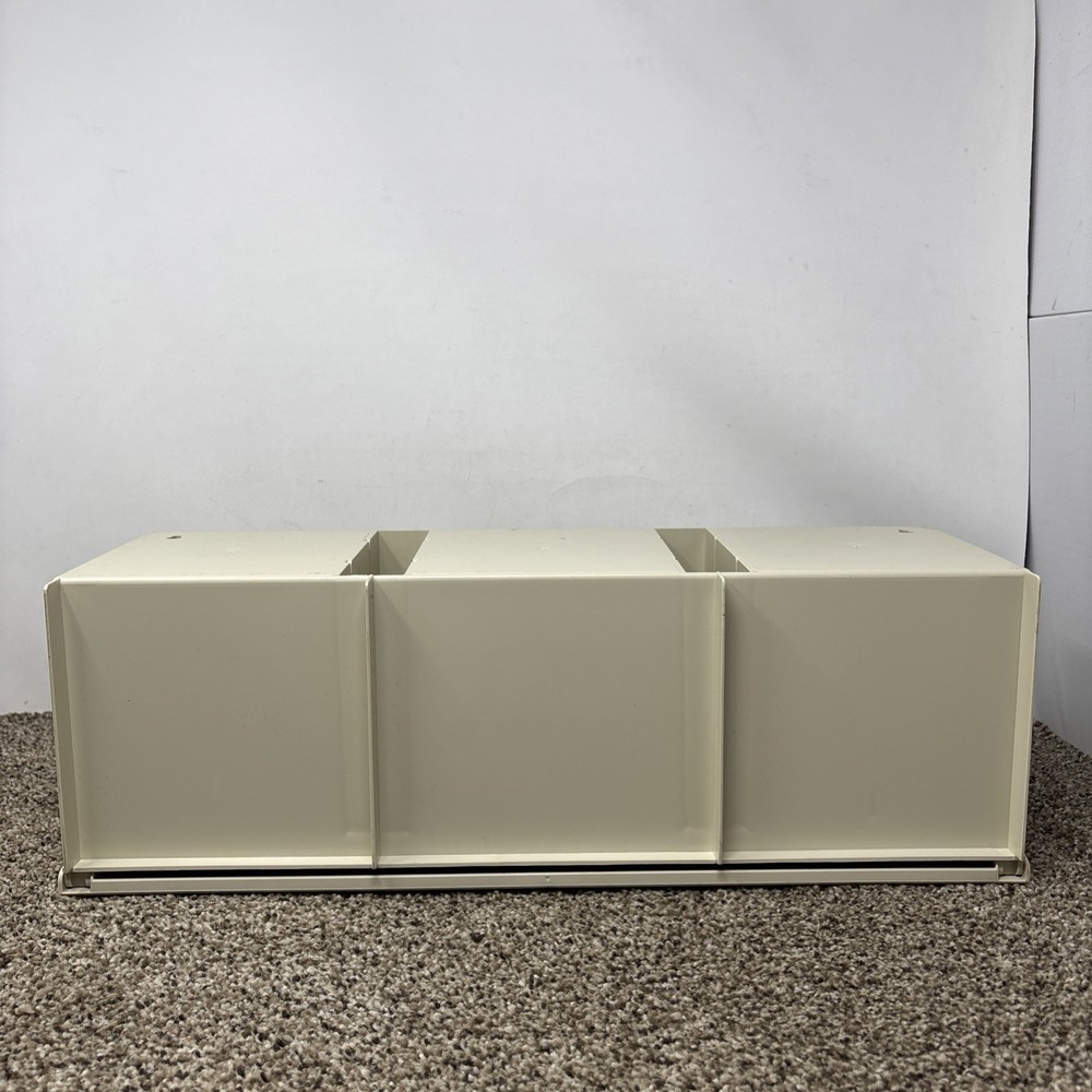 Case Logic 24 Count CD Plastic Storage Case Beige White Cd Holder