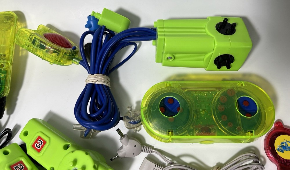 K'Nex Cyber Controller Bundle Including Remote Control, Motors & Keys