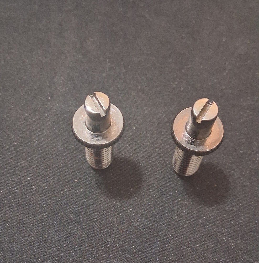 Sung-Il BM003 Tune-o-matic Bridge w/ Mounting Posts, Bushings & 2 Control Knobs.