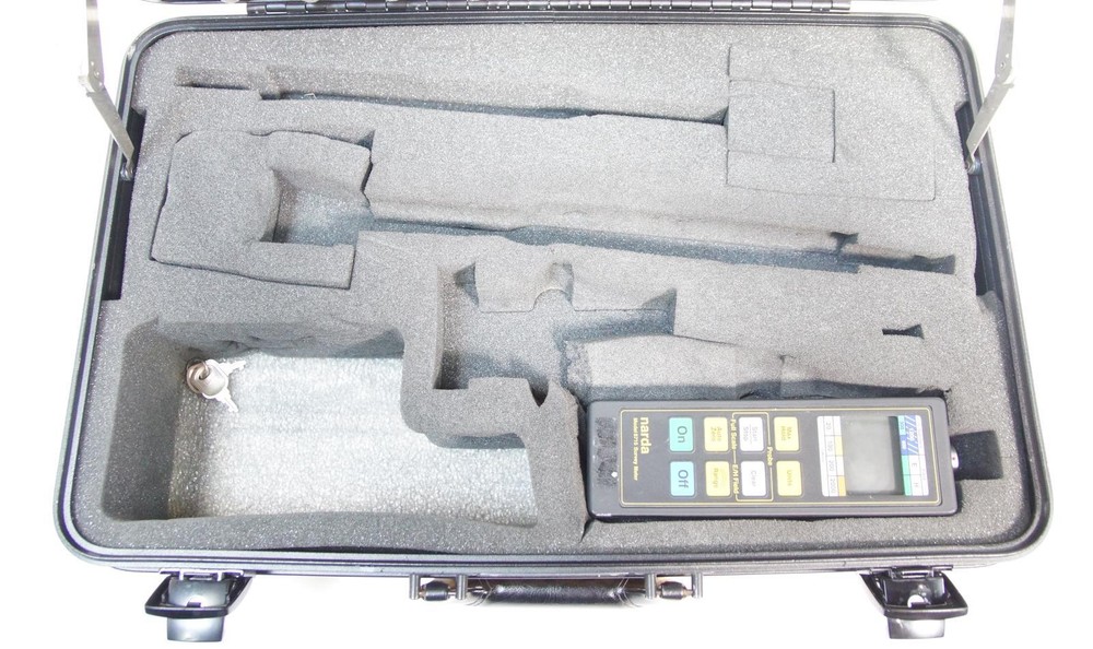 NARDA 8715 Electromagnetic Radiation Survey Meter with Case