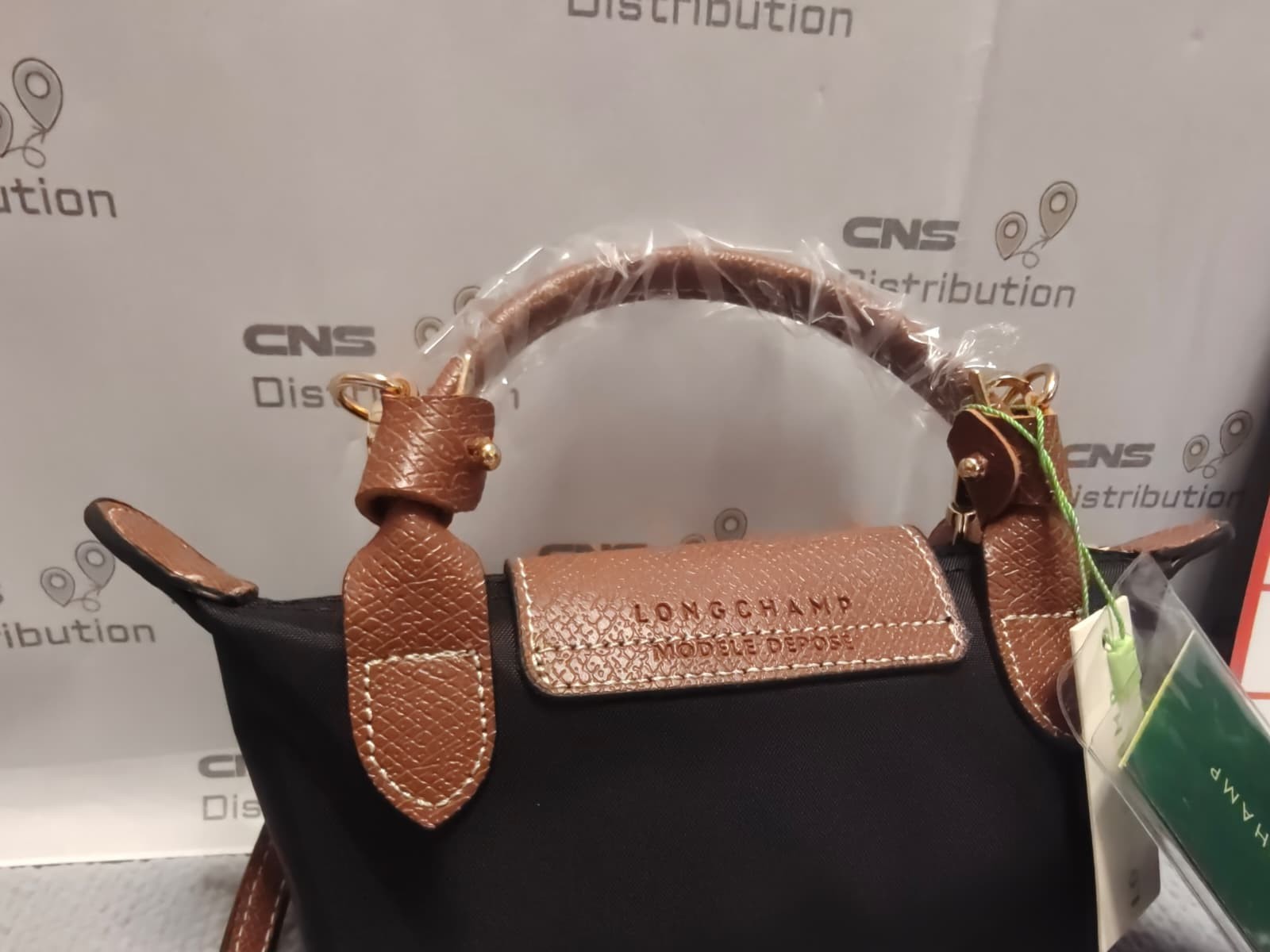 NEW US STOCK & SHIP LongChamp cosmedic bag (black) LPW