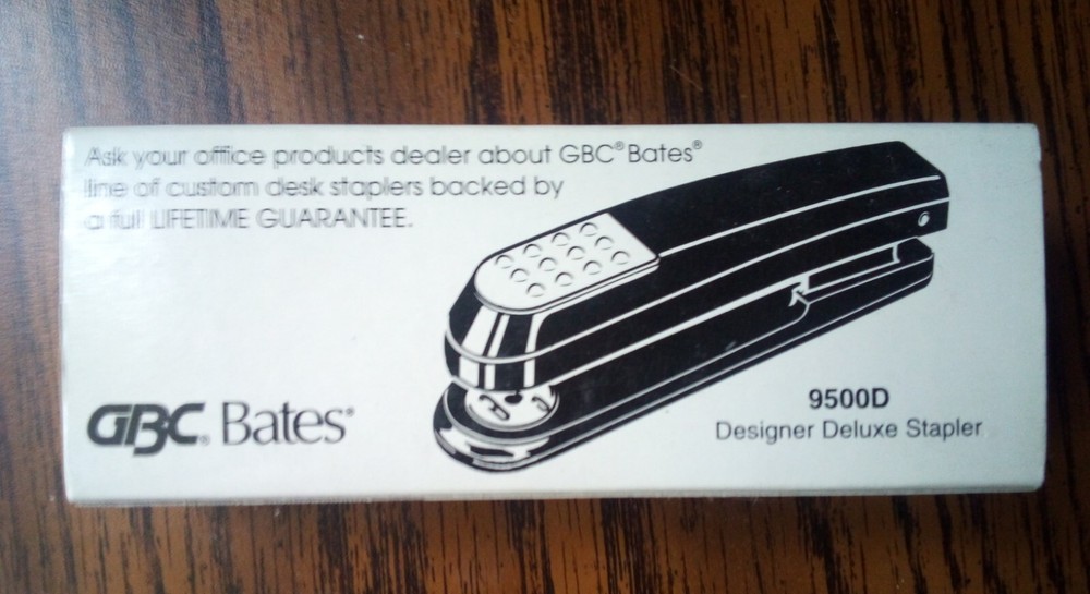 GBC Bates Chisel Point Standard Staples