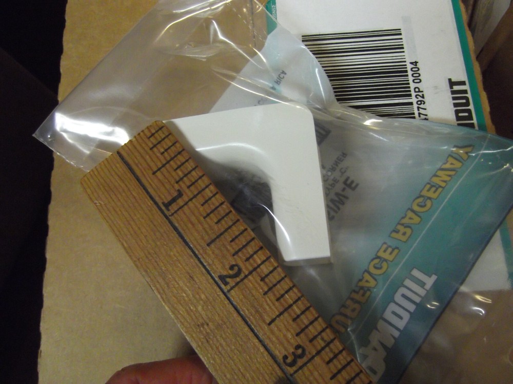 PANDUIT 5ZXD7 Inside Corner Fitting 20 Piece Case