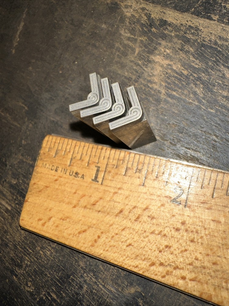 Print Blocks “ Border Frame “ Nice Image & Lines! Room For Type