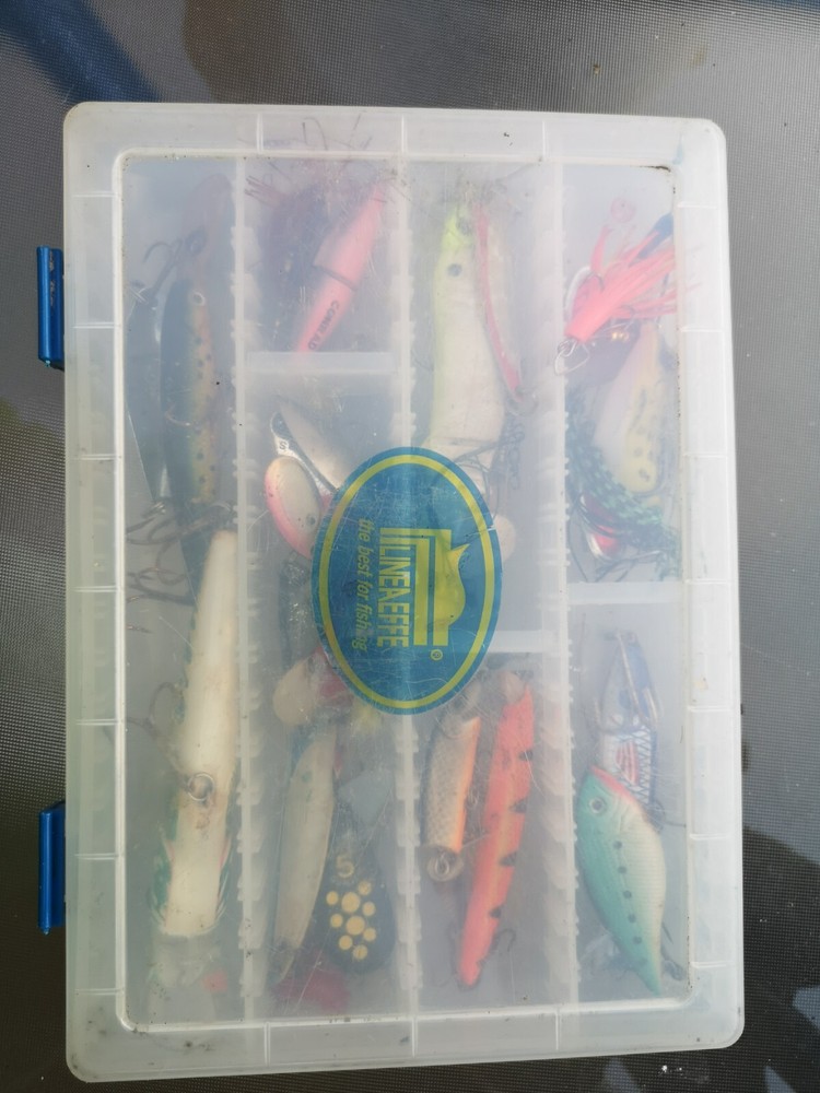 Box with fishing tools (Lineaeffe) * GWC Quick despatch