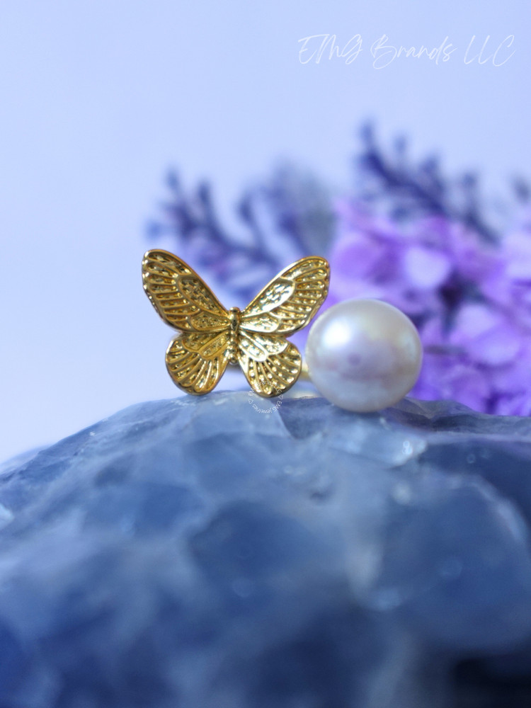 Butterfly Bypass Pearl Ring