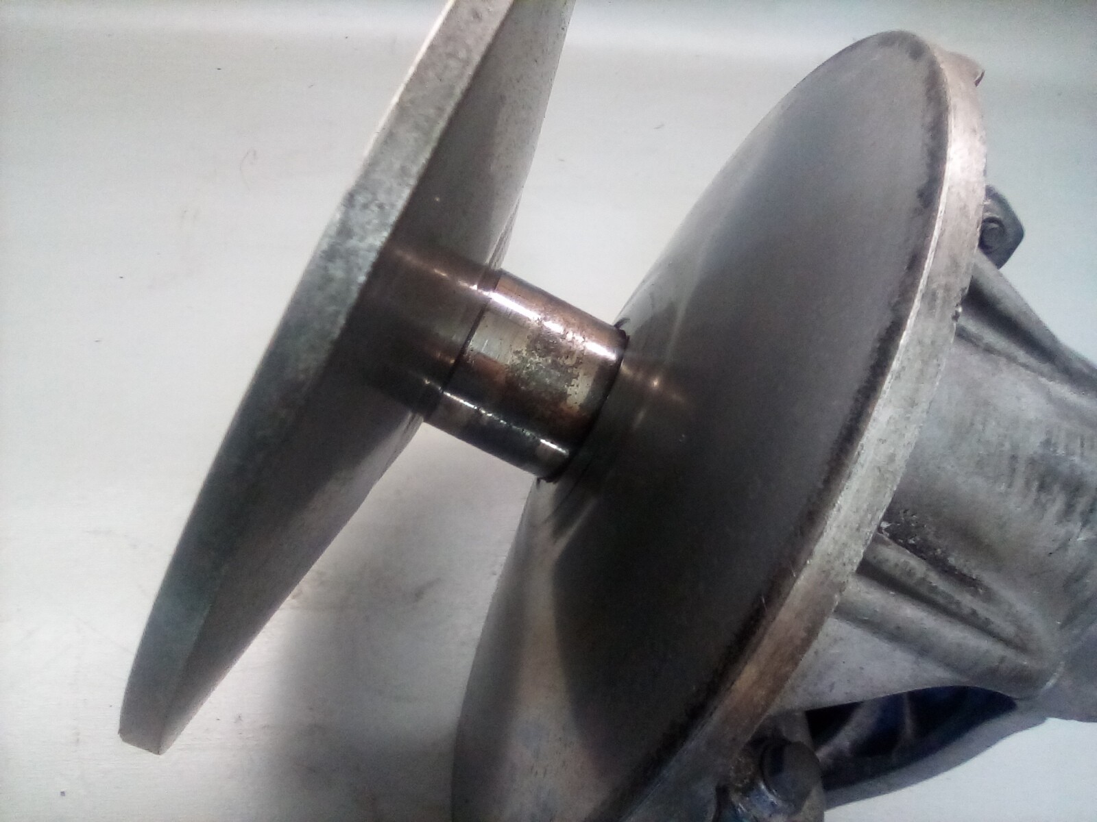 1991 Yamaha Exciter 570 Primary Clutch Engine Drive Pulley Vmax 500 91 92 93 II