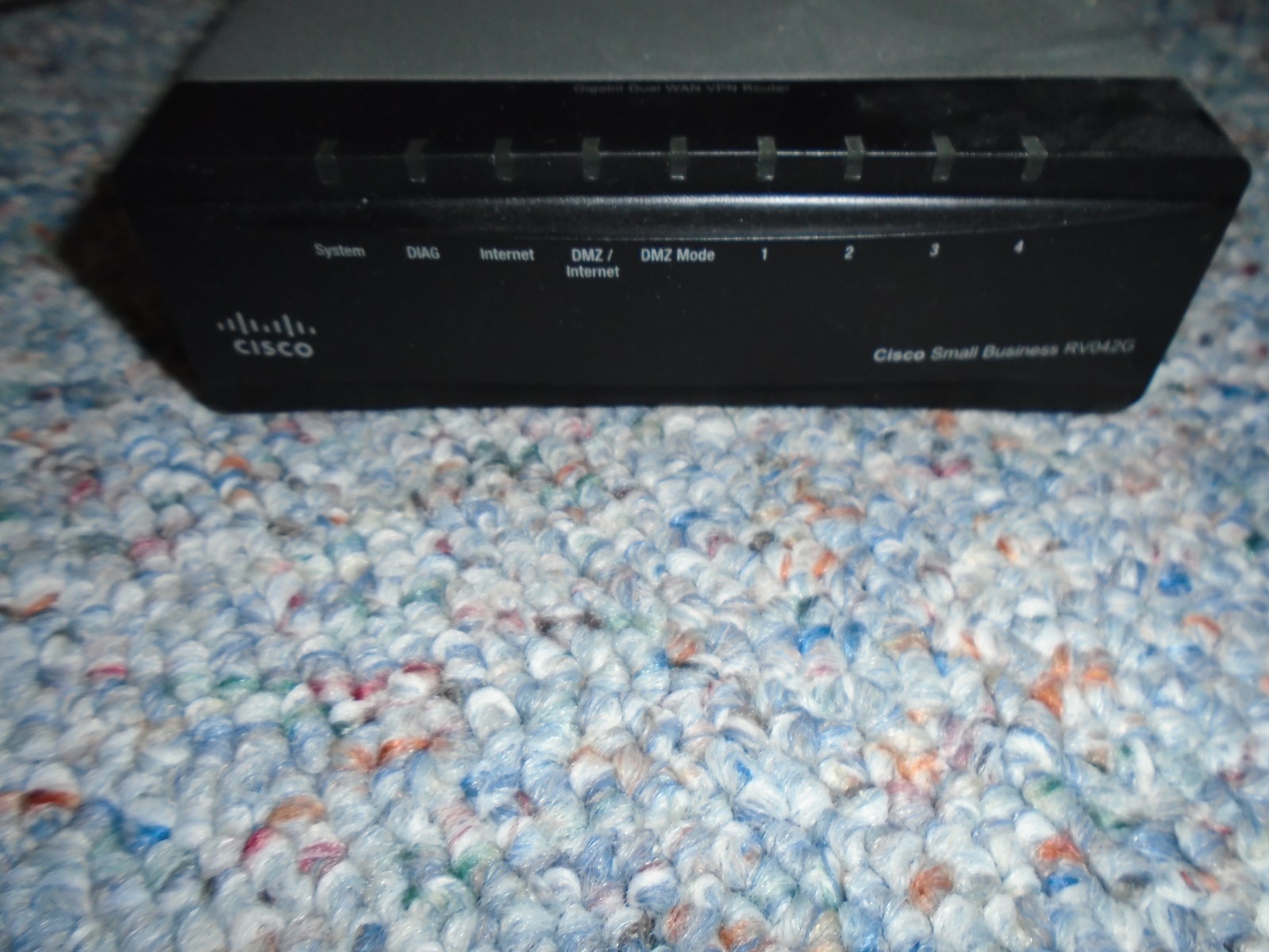 CISCO RVO42G 10/100 4 PORT VPN ROUTER WITH POWER SUPPY