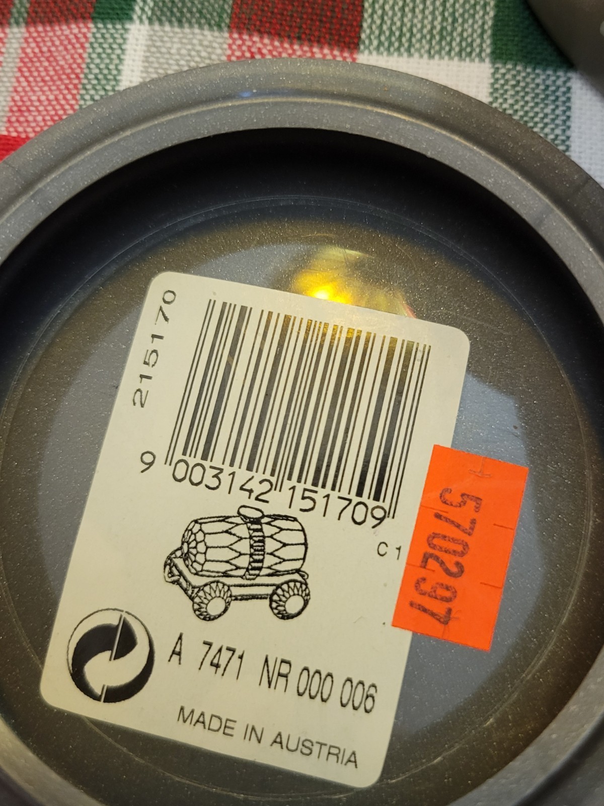 Swarovski Figurine 215170 Train Tank Car 5cm. Excellent Condition Original Box