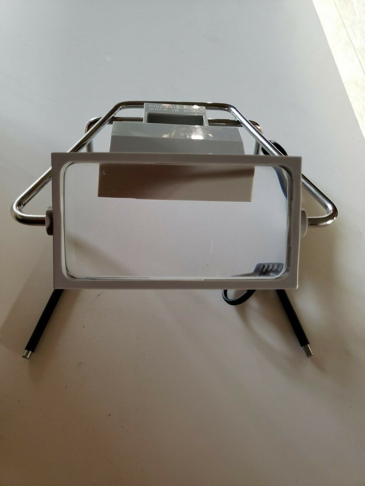 Bausch and Lomb Iluminated Magnifier