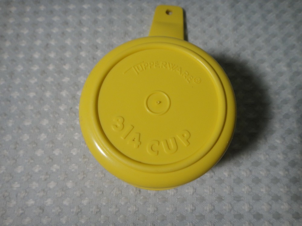 Tupperware Measuring 3/4 Cup Replacement Yellow #762 Kitchen Gadget