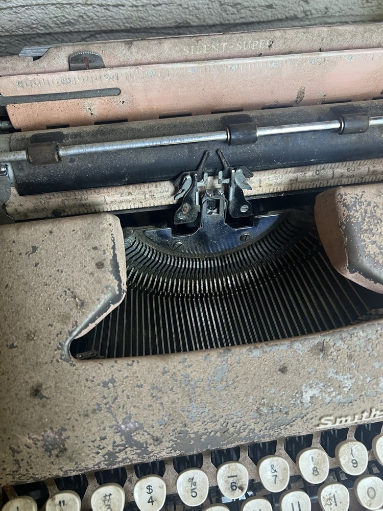 antique smith corona typewriter **poor Shape**