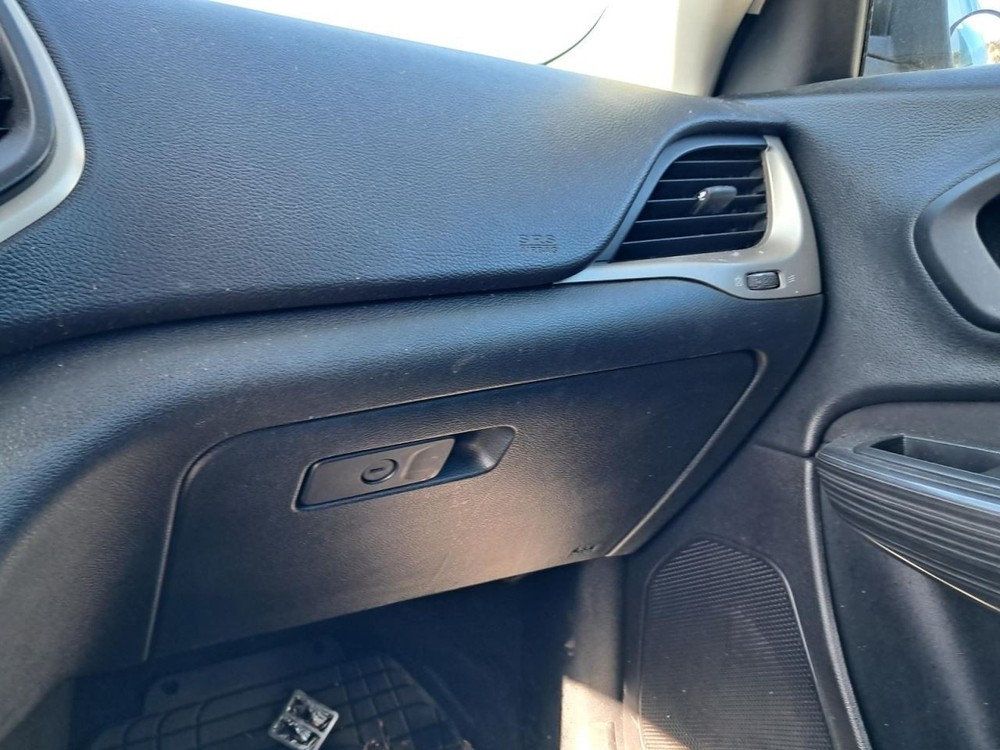 CHEROKEE  2015 Glove Box 4863443