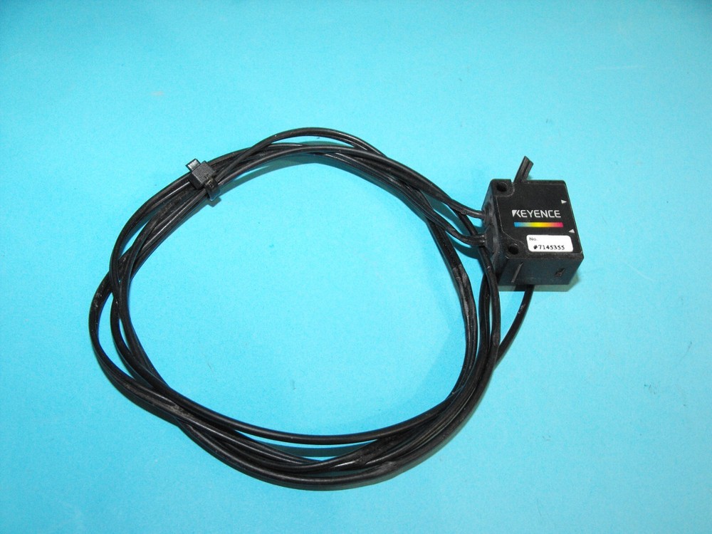 Keyence CZ-H32.Laser Sensor.N7145355.USED