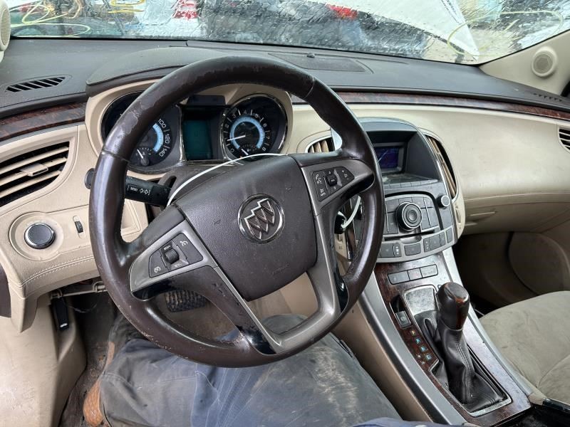 LACROSSE 2011 High Mounted Stop Light 104621899