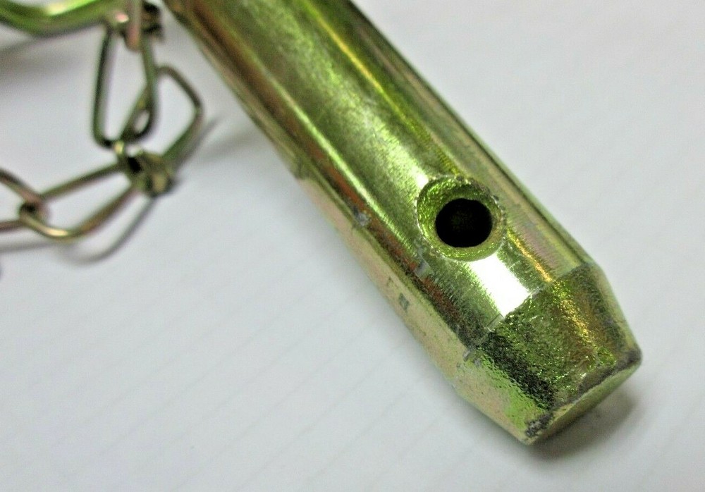 HITCH PIN WITH CHAIN NO LOCKING PIN