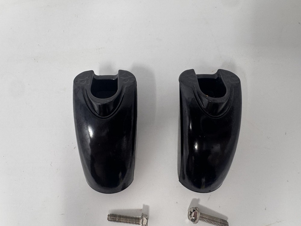 Presto Kitchen Kettle Multi Cooker Steamer Replacement Feet 2pcs w Screws