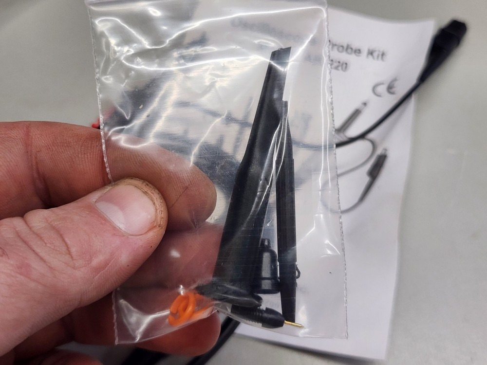 Oscilloscope Probe Kit AK-220