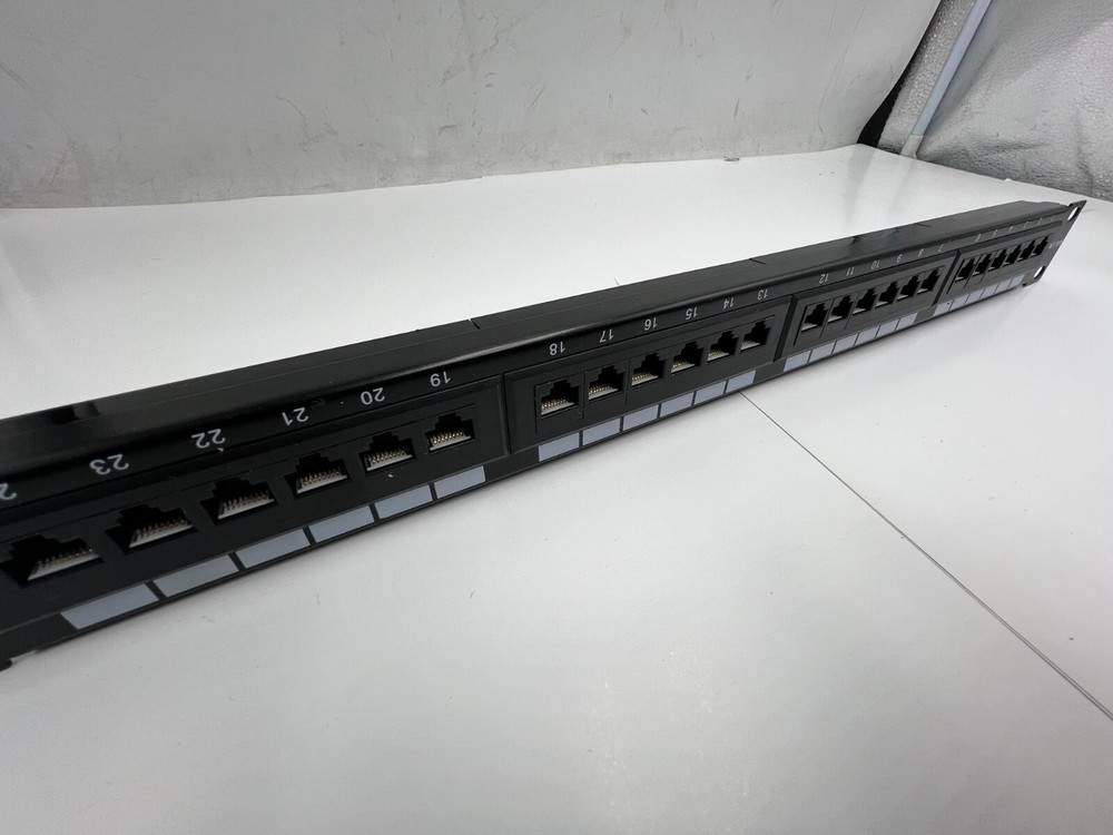 Iwillink Rackmount or Wall Mount Patch Panel Cat6 RJ45 Patch Panel Black