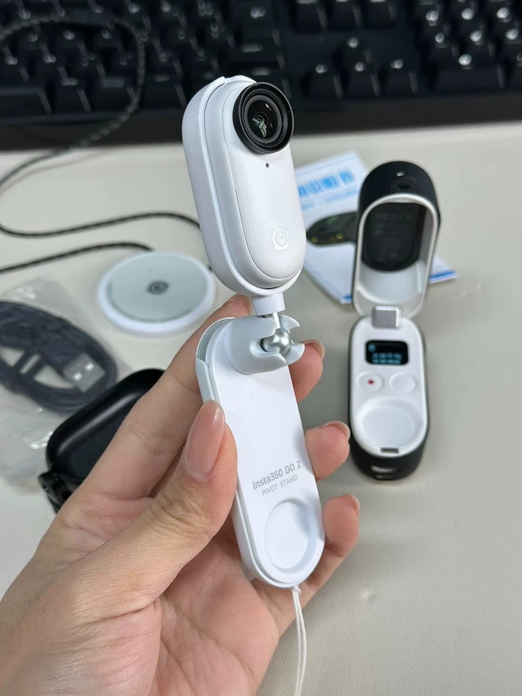 Insta360 GO 2 Small Action Camera – Charge Case + Accessories Tested Working