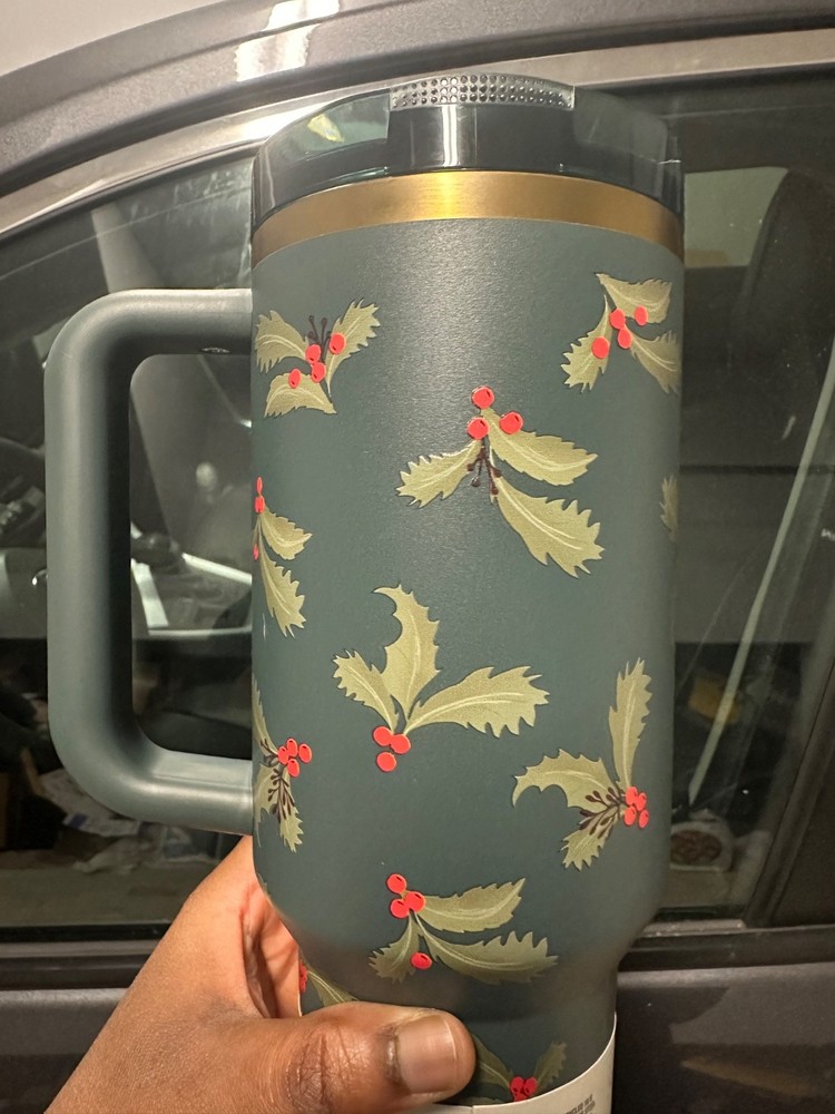 Stanley Holiday Botanical Protour BNWT 40oz