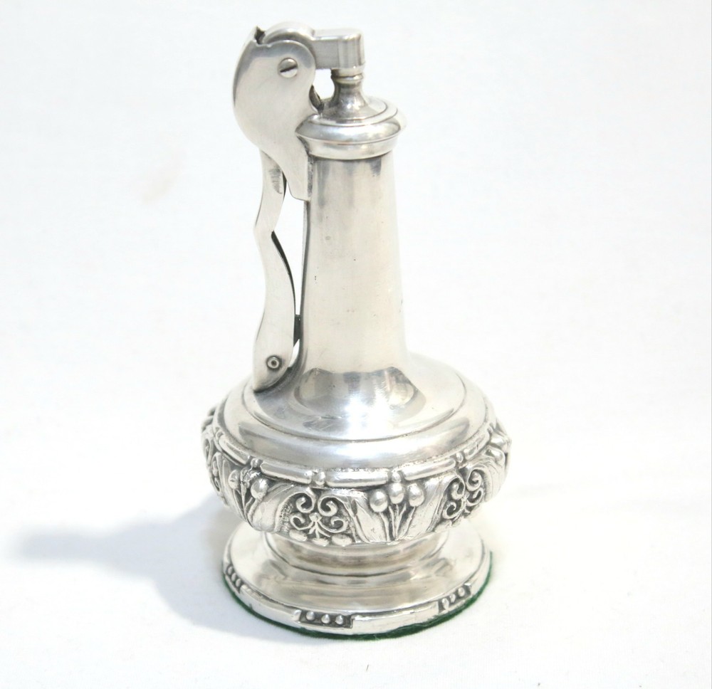 Vintage Silver Plate Ronson "DECANTER " Table Lighter Working Condition