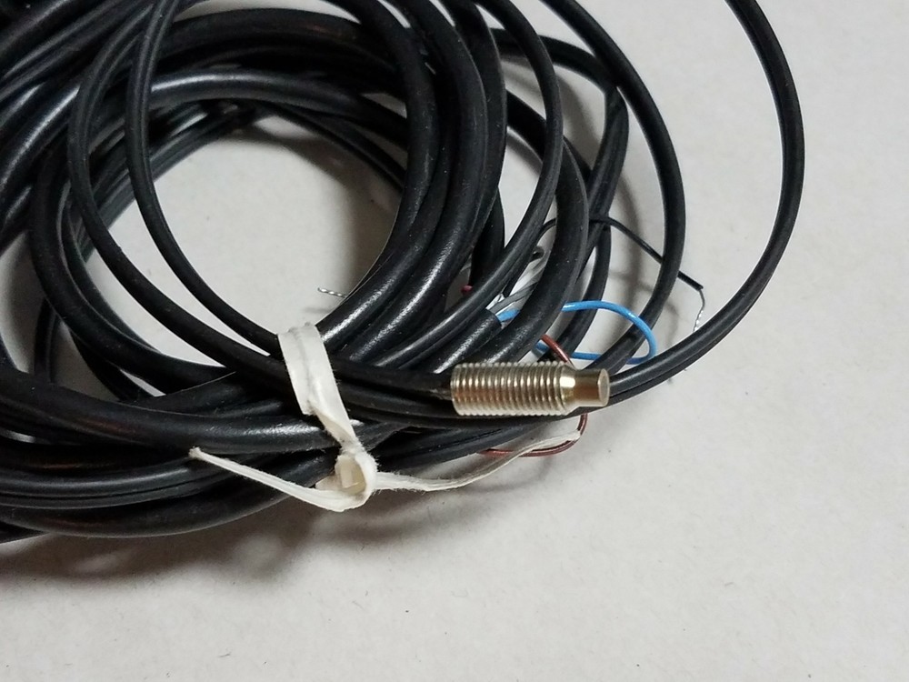 Banner D10IPFP Red Beam Fiber Optic Sensor