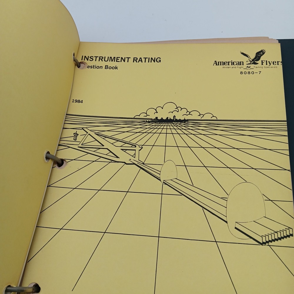 AMERICAN FLYERS PILOT TRAINING SPECIALISTS, PILOT FLIGHT MANUAL. 1984