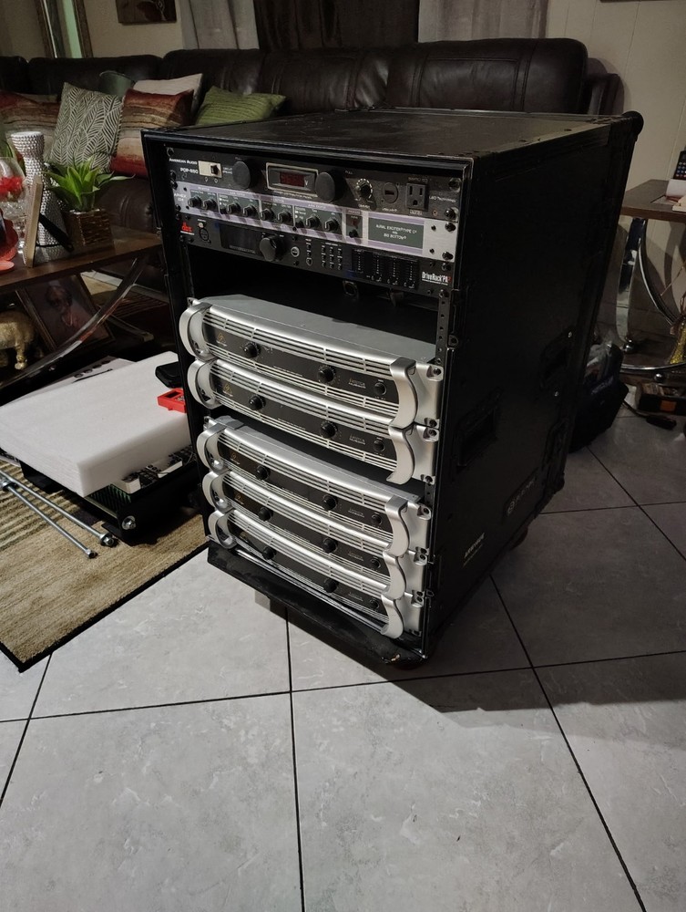 Behringer inuke amplifiers