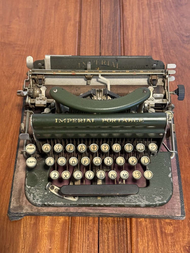 Rare ANTIQUE Imperial Model D Typewriter